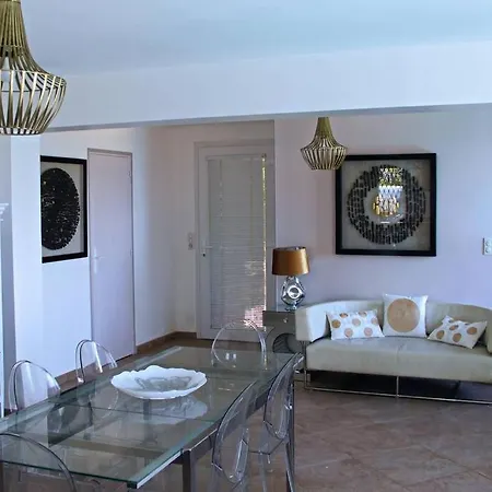 4 Bed 4 Bath Villa W Sea Views & Infinity Pool Saint-Raphaël