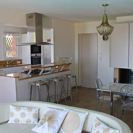 4 Bed 4 Bath Villa W Sea Views & Infinity Pool Villa *