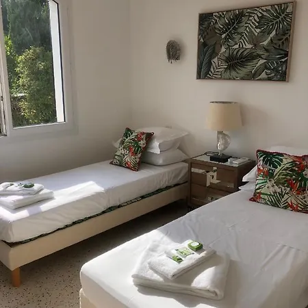 4 Bed 4 Bath Villa W Sea Views & Infinity Pool Villa