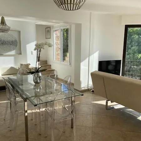 4 Bed 4 Bath Villa W Sea Views & Infinity Pool * Saint-Raphaël